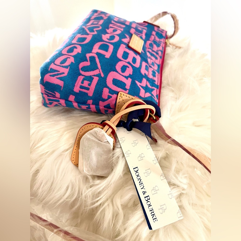 NWT HTF Dooney & Bourke Stylish Blue and Pink Crossbody Bag